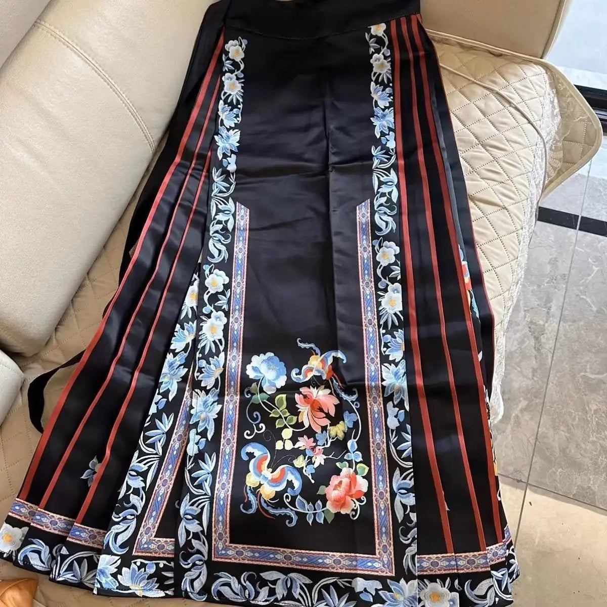 Qing Dynasty Hanfu Set - Women's Horse Face Skirt Embroidery Traditional Chinese Costume New Arrival Hanfu Outfit